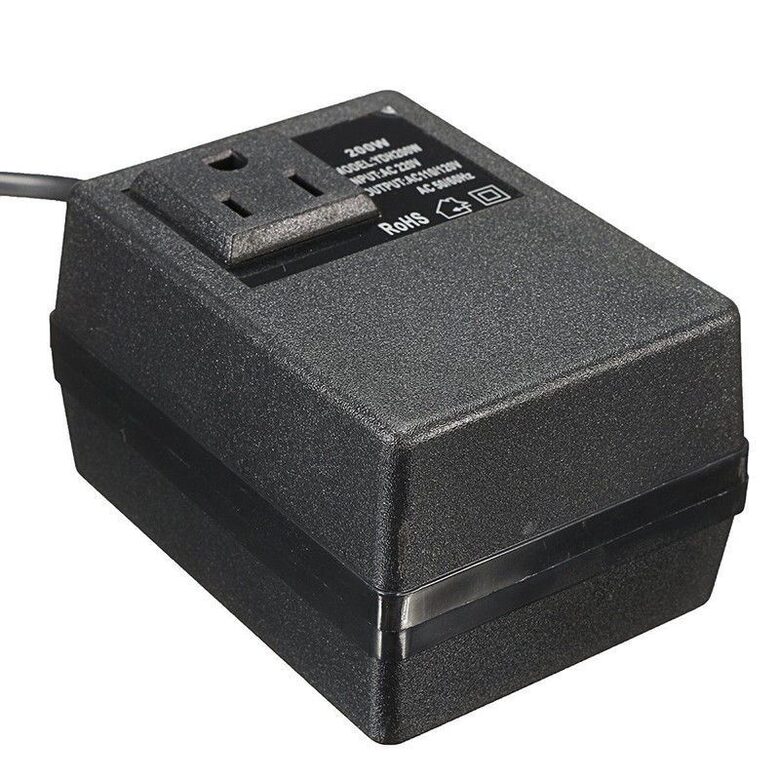 Strāvas pārveidotājs 220v / 110v, 200w, inverters ,sprieguma pārveidotājs