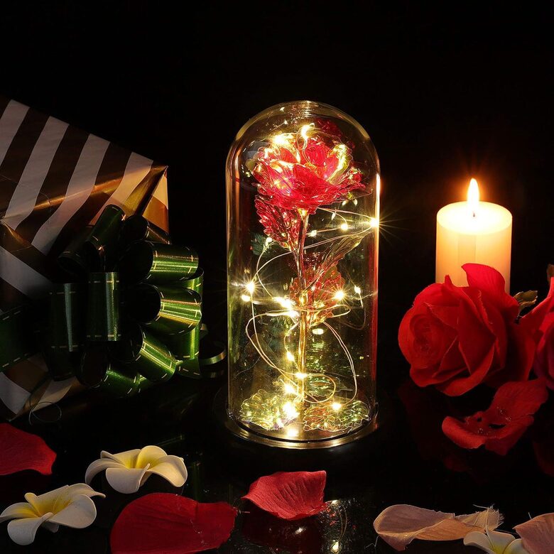 Dāvana sievietei - Mūžīgā Roze kristāliskā kupolā