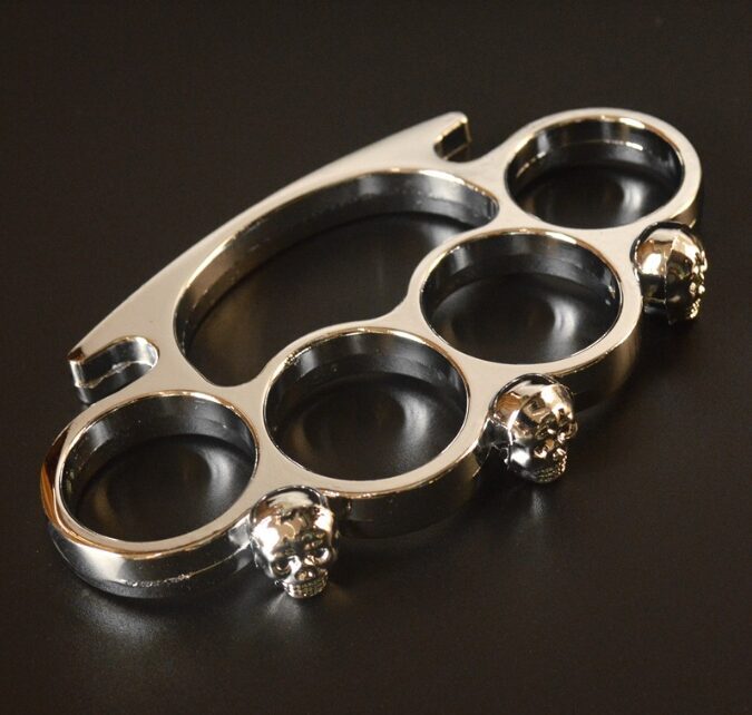 Fortesa Kastete, Sudraba krāsā