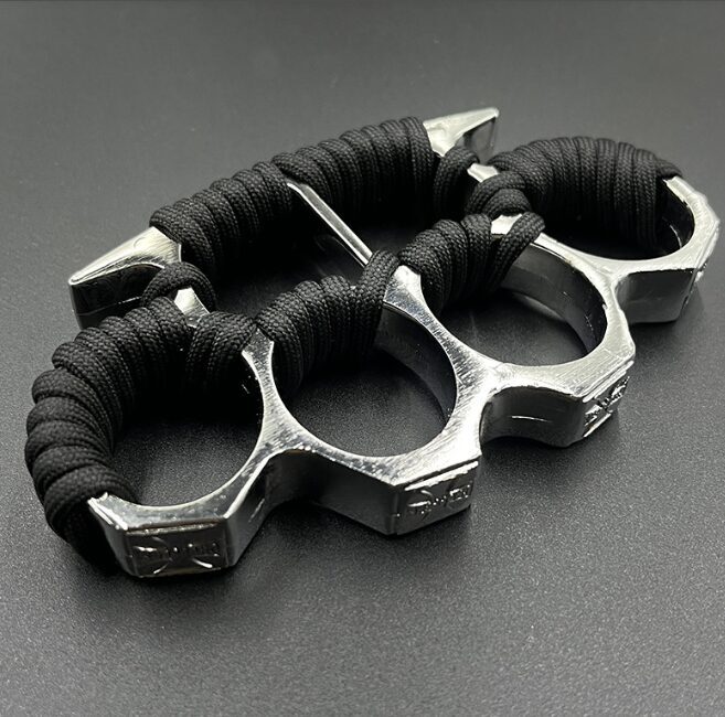 "Kastete - Cīņas Kompanjons, Sudraba krāsā