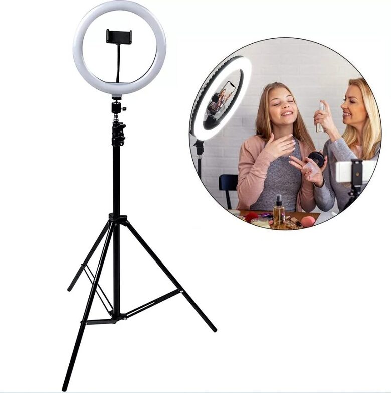 Apgaismojuma komplekts 'TikTokam' ar telefona turētāju - selfie ring