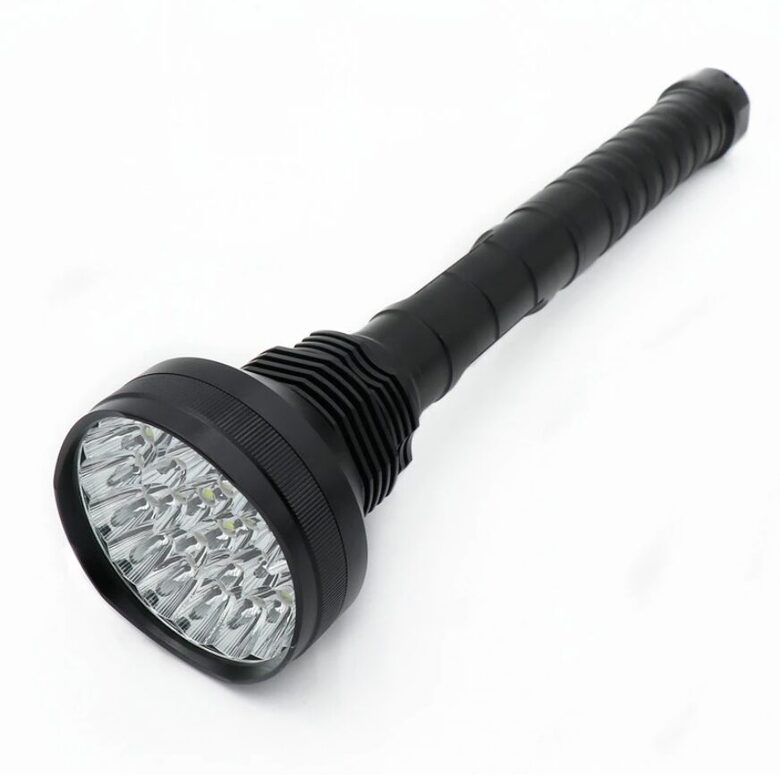 Led Lukturis ar akumulatoriem un lādētāju (Cree T6x9)