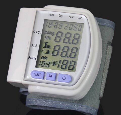 Digitālais asinsspiediena mērītājs , 60 mem-3