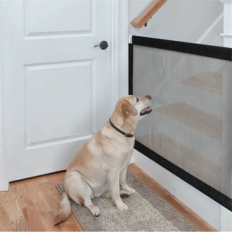 Dzīvnieku drošības norobežojums (suņiem, kaķiem, u.c.) 115 x 84 cm