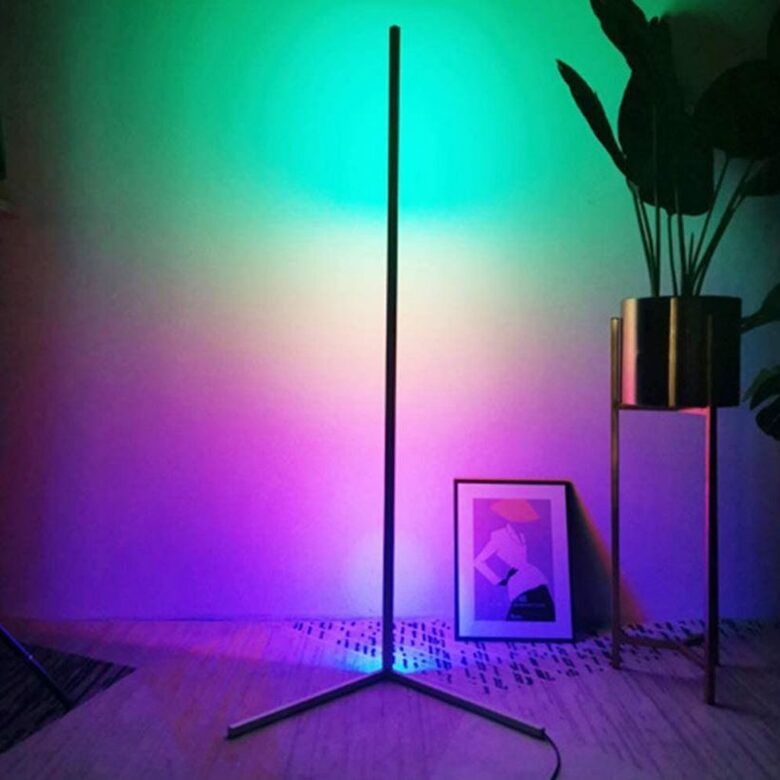 Stilīga LED stūra lampa ar mūzikas sinhronizāciju un tālvadības pulti – RGB + balta gaisma