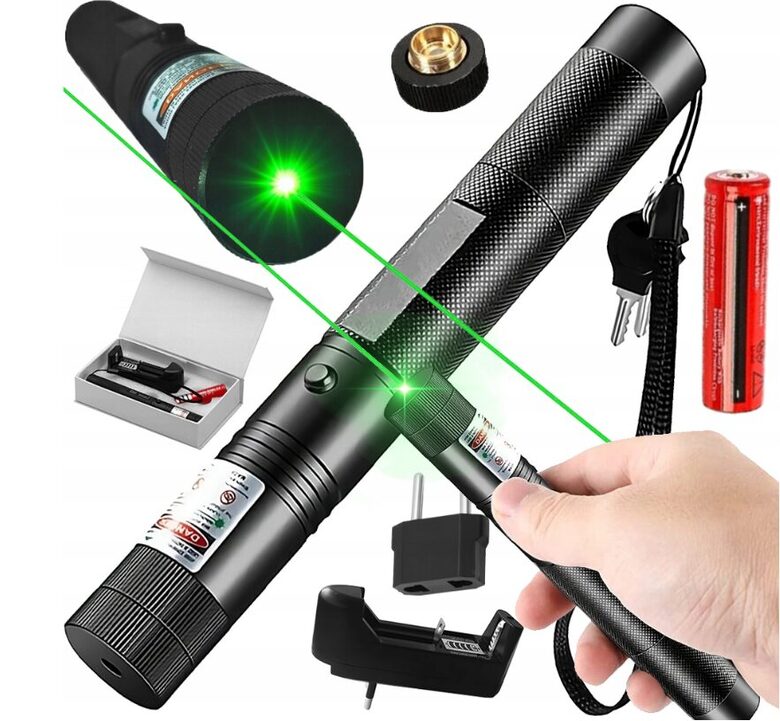 Lāzeris ar akumulatoru un lādētāju, melns