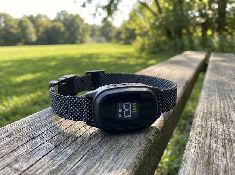 Automātiskā Suņu Pretriešanas Kakla Siksna ar Uzlādējamu Akumulatoru