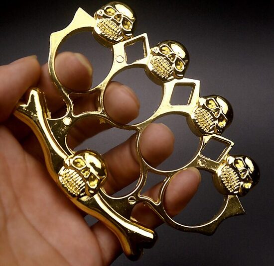 Bīstamā Kastete, Zelta krāsā