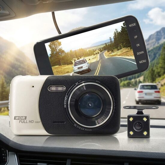 Videoreģistrators ar 2 kamerām, 1080P , G-Sensor, 4 Collas ekrāns