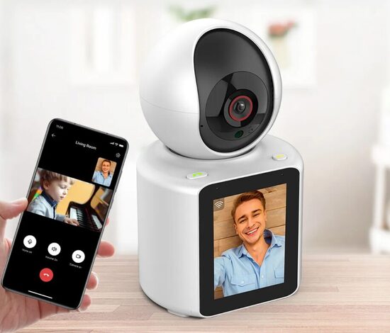 Wifi kamera ar ekrānu, video aukle