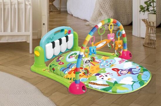 Bērnu aktivitāšu paklājs ar 'piano' (71x60x45cm)