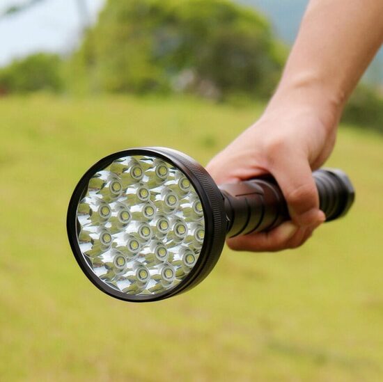 Led Lukturis ar akumulatoriem un lādētāju (Cree T6x9)