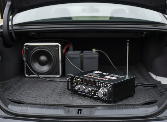 Audio pastiprinātājs 600w, USB, FM, SD, Bluetooth, 12v/220v