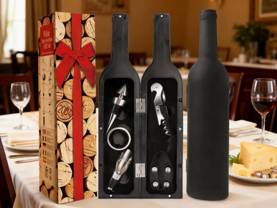Vīna dāvanu komplekts melnā pudeles futrālī